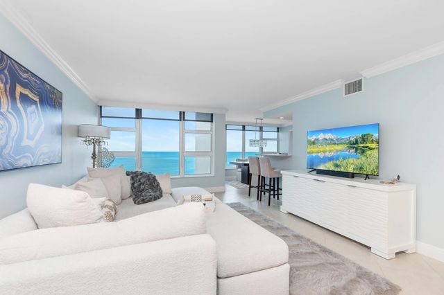 4 of 34 - 1620 S Ocean Boulevard #10m, Lauderdale-By-The-Sea, FL
