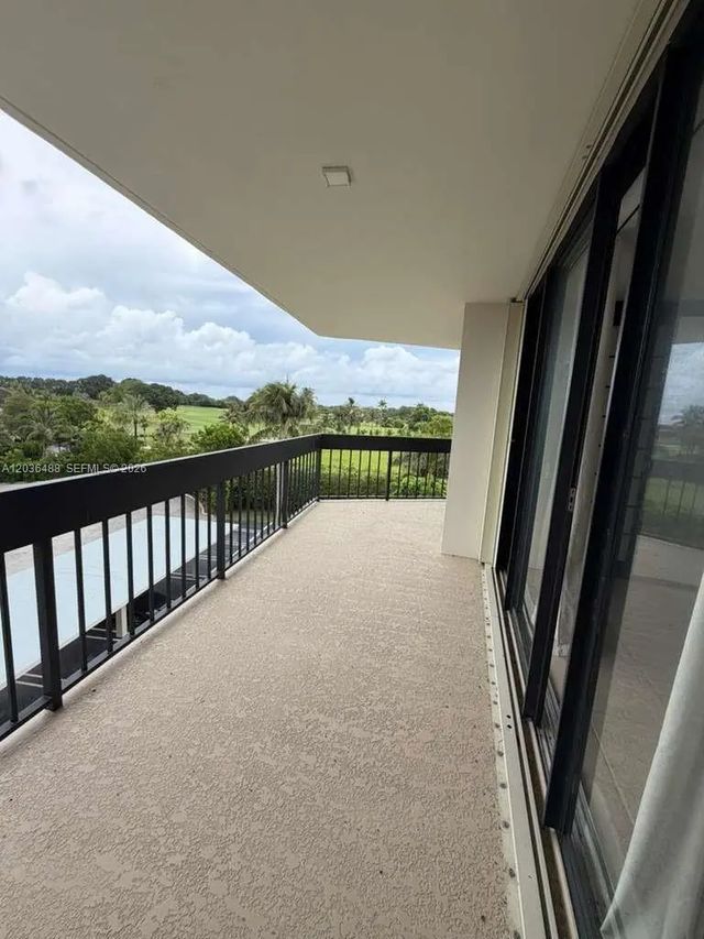 2 of 21 - 2400 Presidential Way #403, West Palm Beach, FL