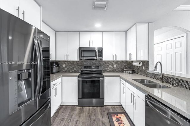 5 of 25 - 6340 Nw 114th Avenue #134, Doral, FL