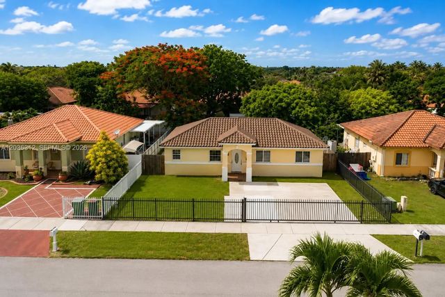 3 of 33 - 19103 Sw 319th Street, Homestead, FL
