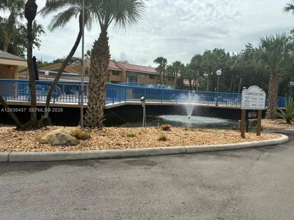 15545 N Miami Lakeway N #303, Miami Lakes