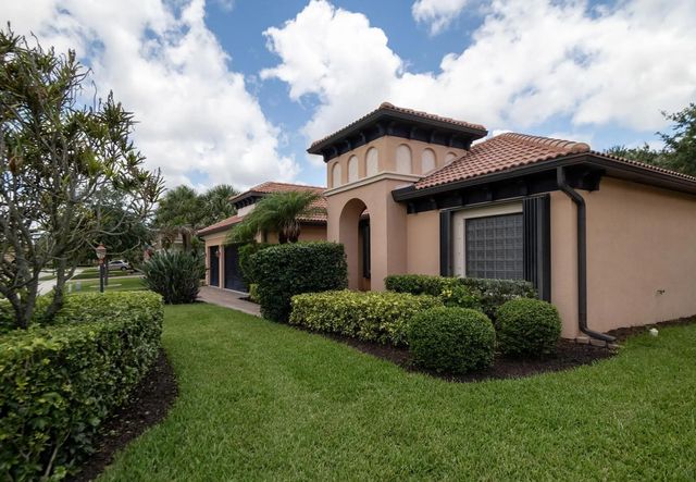 4 of 39 - 2295 Nw Diamond Creek Way, Jensen Beach, FL