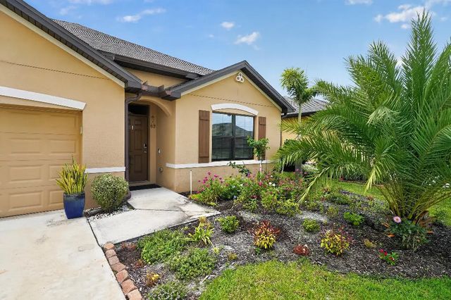 2 of 35 - 6282 Nw Regent Street, Port St. Lucie, FL
