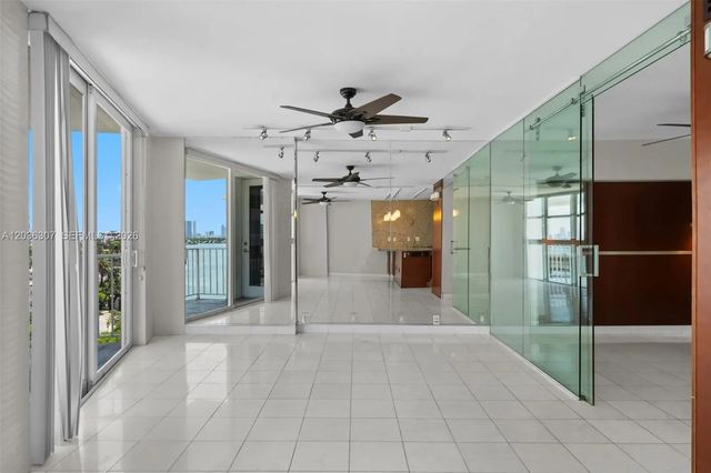4 of 29 - 1228 West Avenue #604, Miami Beach, FL