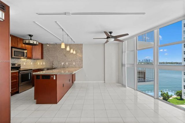 5 of 29 - 1228 West Avenue #604, Miami Beach, FL