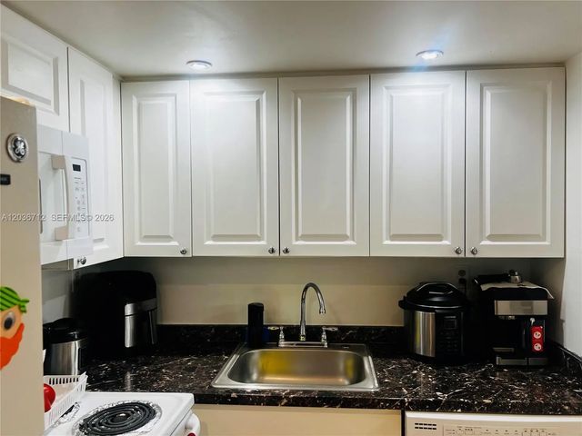 4 of 14 - 17570 Atlantic Boulevard #206, Sunny Isles Beach, FL