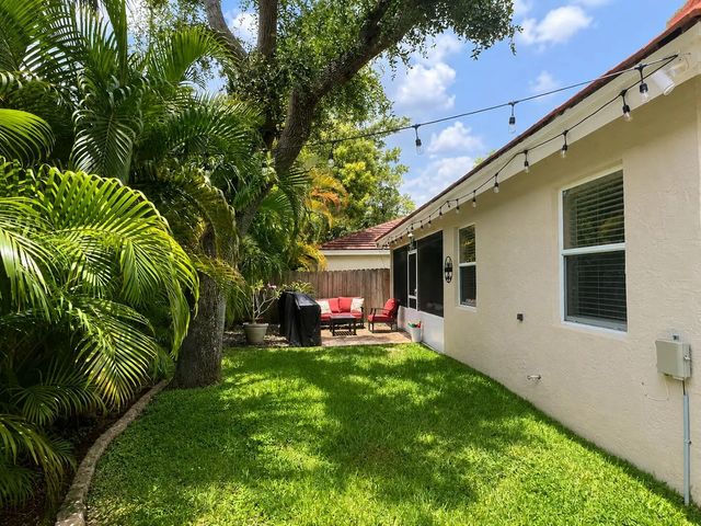 2 of 9 - 12280 Dartmoor Drive, Wellington, FL