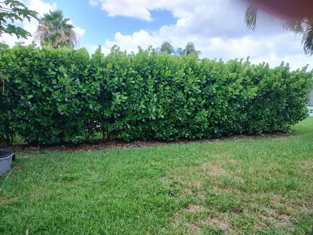 4 of 17 - 6810 Nw 75th Street, Tamarac, FL