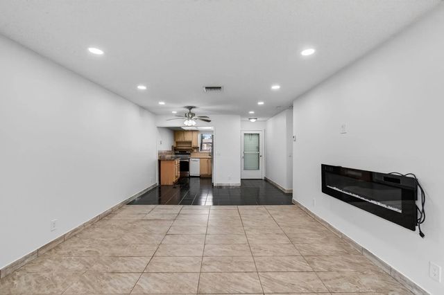 3 of 79 - 2522 Emory Dr Drive E #i, West Palm Beach, FL
