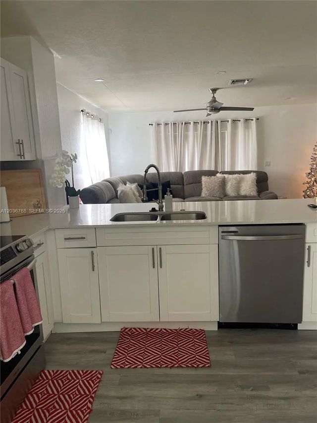 4 of 18 - 2432 Sw 99th Way, Miramar, FL