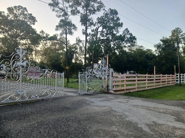 2 of 31 - 745 S Sendero Street, , FL