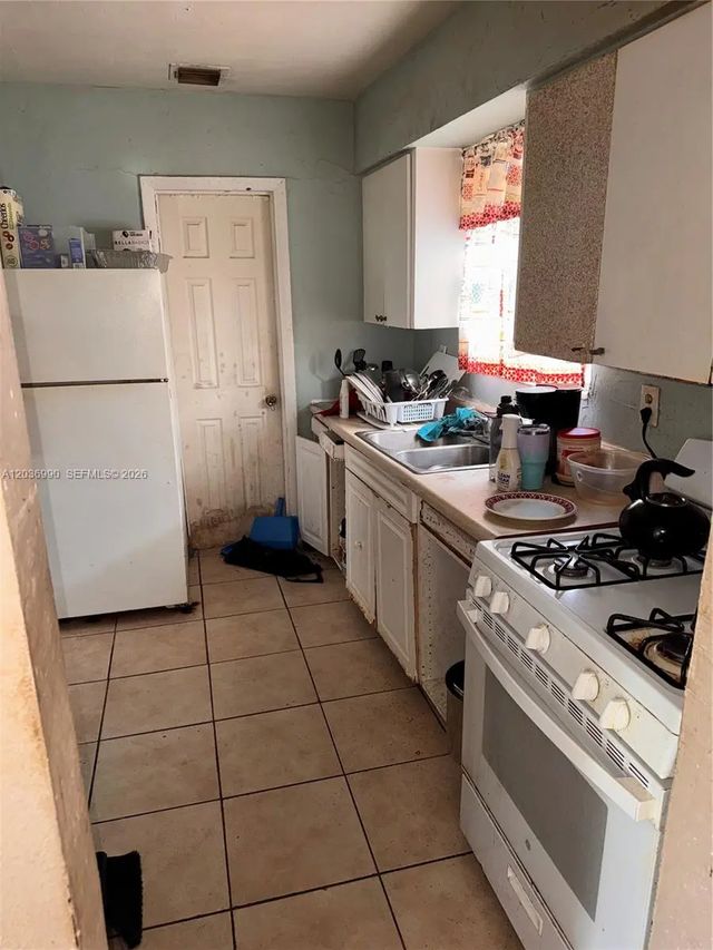 5 of 9 - 7725 Nw 14th Avenue, Miami, FL