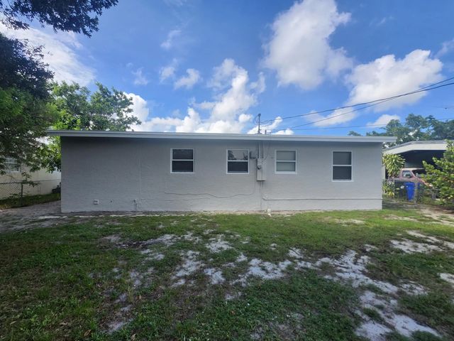 5 of 22 - 942 Nw 12th Street, Fort Lauderdale, FL