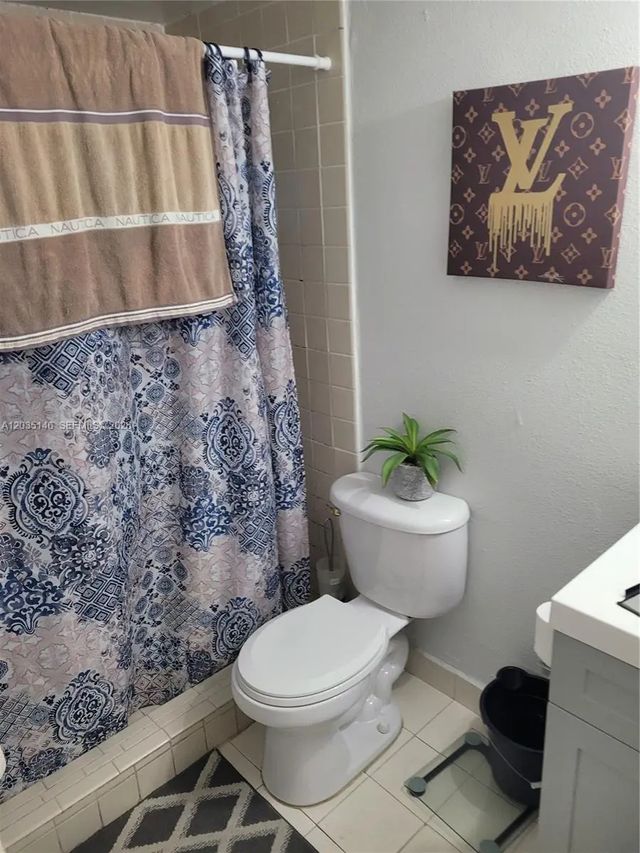 3 of 18 - 18101 Nw 68th Avenue #e105, Hialeah, FL