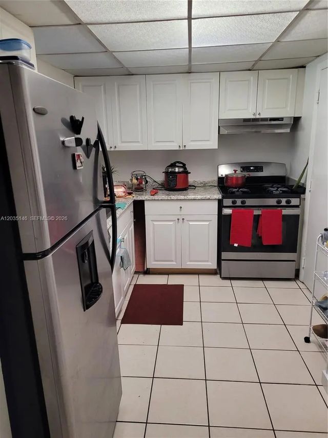 5 of 18 - 18101 Nw 68th Avenue #e105, Hialeah, FL