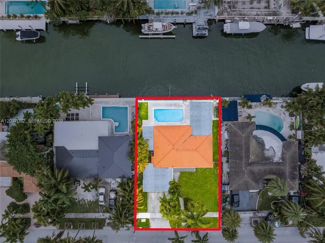 4 of 9 - 1161 Ne 86th Street, Miami, FL