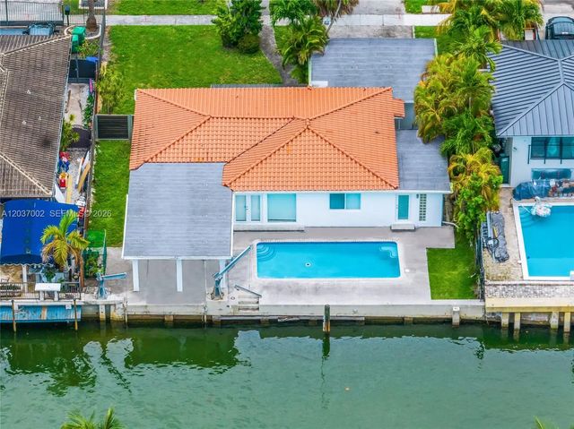 5 of 9 - 1161 Ne 86th Street, Miami, FL