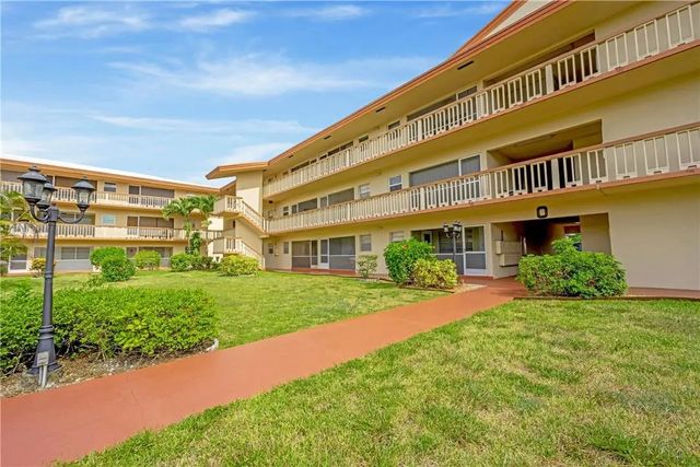 5300 Washington Street #108d, Hollywood
