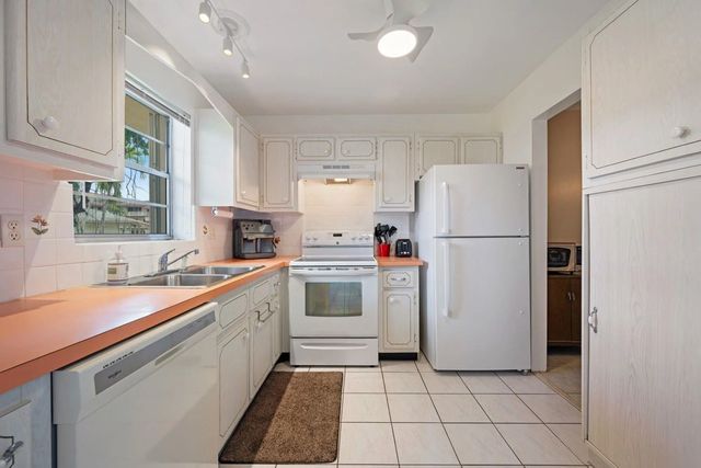 2 of 34 - 5300 Washington Street #108d, Hollywood, FL