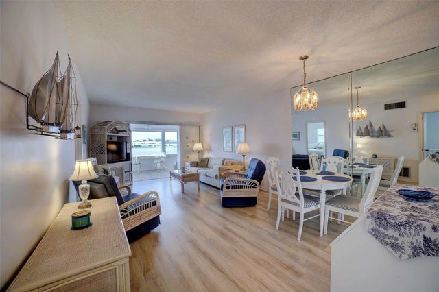 3 of 26 - 1801 Ocean Drive #201, Boynton Beach, FL