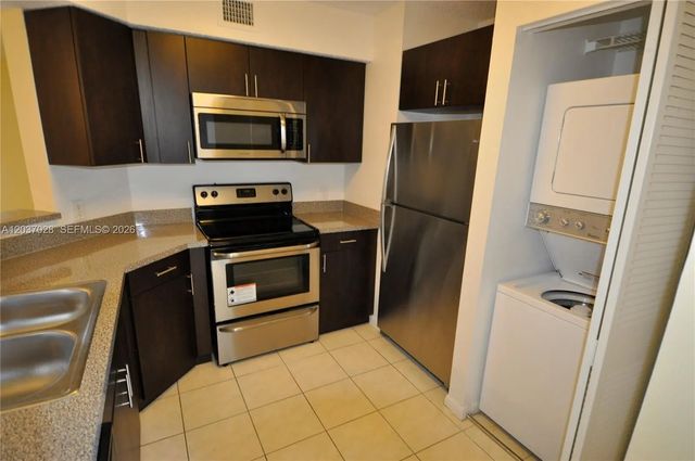 3 of 13 - 3473 Nw 44th Street #103, Oakland Park, FL