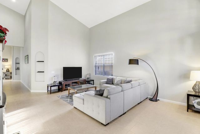 5 of 27 - 2202 Sw Newport Isles Boulevard, Port St. Lucie, FL