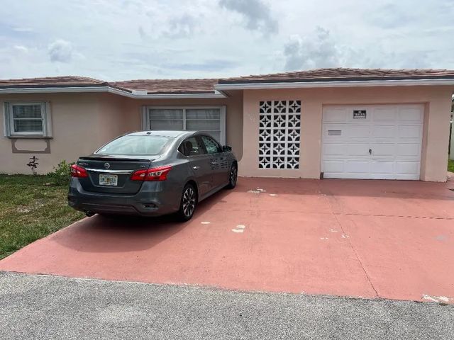 5803 Nw 86th Avenue, Tamarac