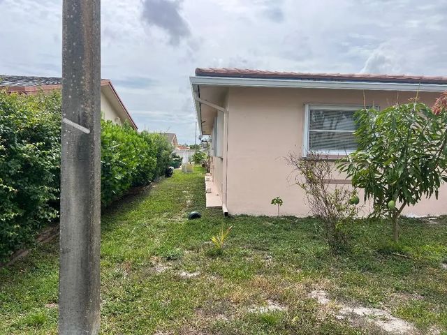 3 of 14 - 5803 Nw 86th Avenue, Tamarac, FL