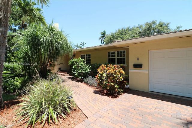 3 of 30 - 6160 Sw 84th Street, South Miami, FL