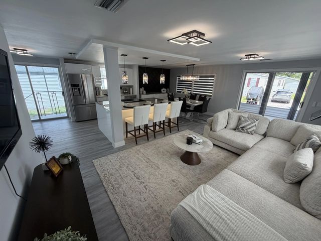 3 of 17 - 6600 Nw 29th Court, Margate, FL
