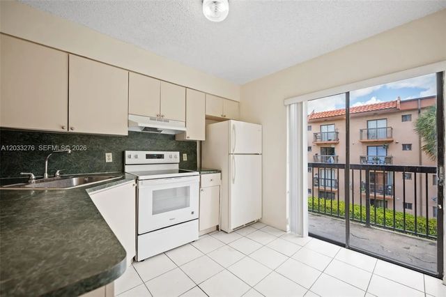 5 of 35 - 5490 W 21st Court #310, Hialeah, FL