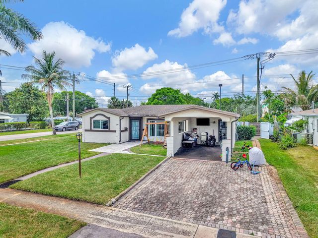 3300 Nw 32nd Street, Lauderdale Lakes