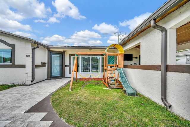 2 of 61 - 3300 Nw 32nd Street, Lauderdale Lakes, FL