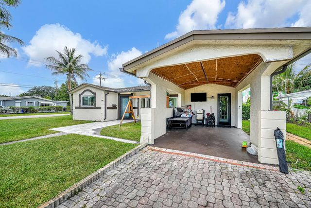 3 of 61 - 3300 Nw 32nd Street, Lauderdale Lakes, FL