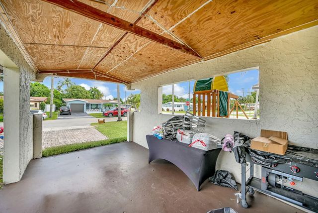 4 of 61 - 3300 Nw 32nd Street, Lauderdale Lakes, FL