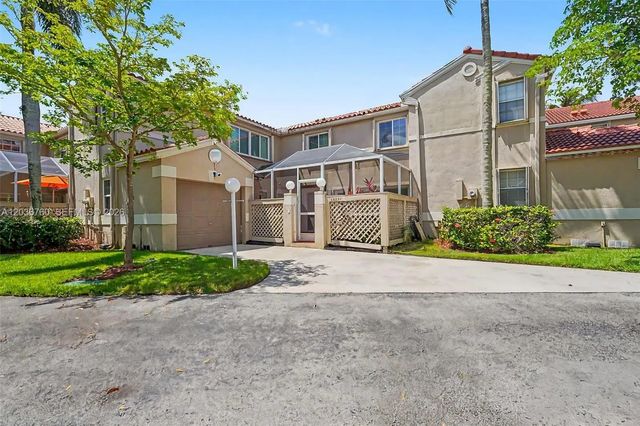 10994 Neptune Drive, Cooper City