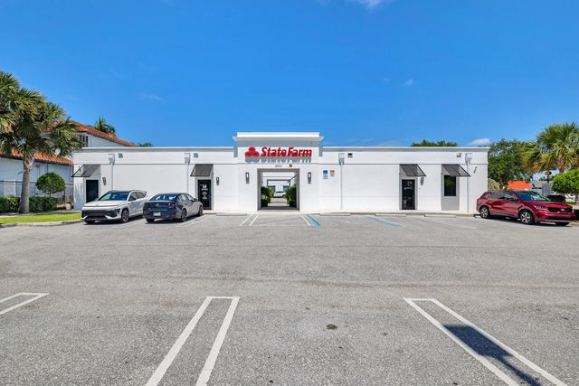2 of 27 - 6500 S Dixie Highway #c, West Palm Beach, FL