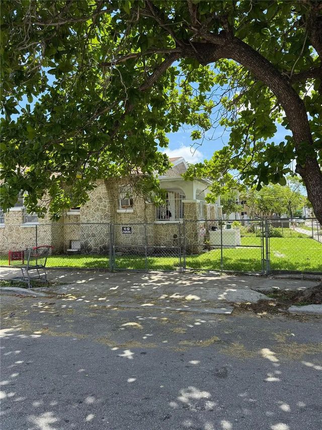 2 of 11 - 1269 Nw 4th Street, Miami, FL