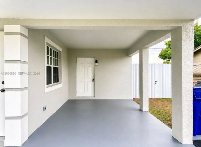 2 of 9 - 3040 Nw 20th Street, Fort Lauderdale, FL