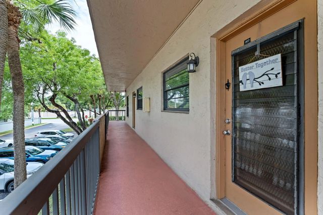 6095 N Sabal Palm Boulevard #207, Tamarac