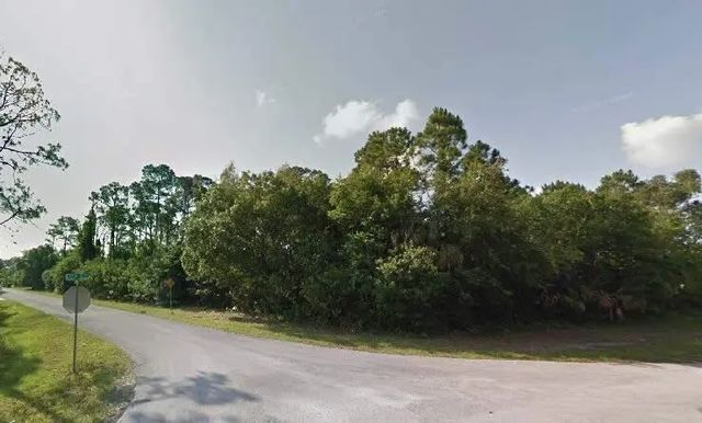 5 of 12 - 8702 Fort Pierce Boulevard, Fort Pierce, FL