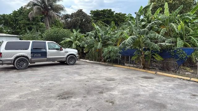 4 of 15 - 11970 Nw 159th Street, Hialeah, FL