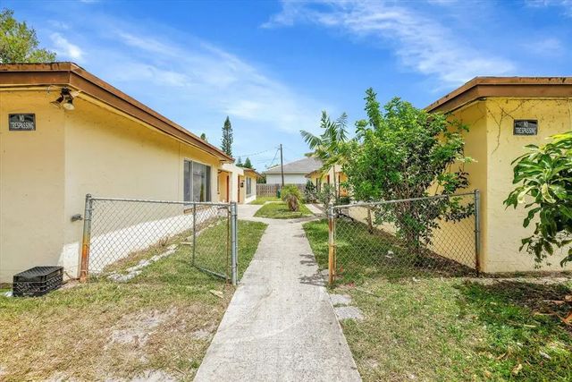 N/A, Lauderhill