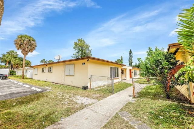 3 of 17 - N/A, Lauderhill, FL