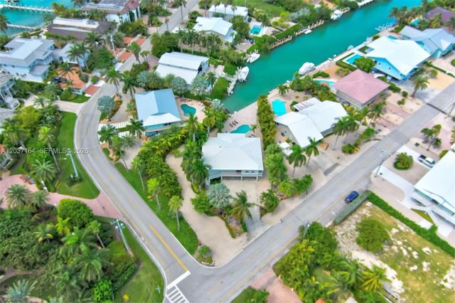 3 of 54 - 181 12th Street, Key Colony Beach, FL