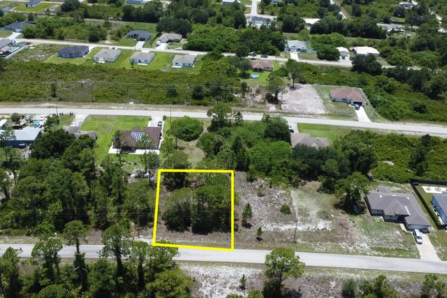 4 of 18 - 518 Cottonwood Avenue S, Lehigh Acres, FL