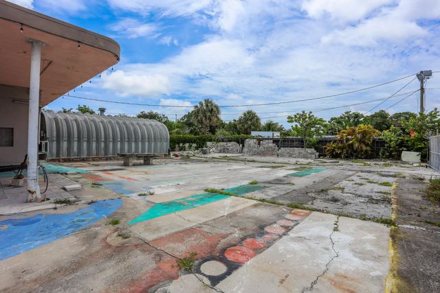 2 of 12 - 1620 S Dixie Highway, Pompano Beach, FL