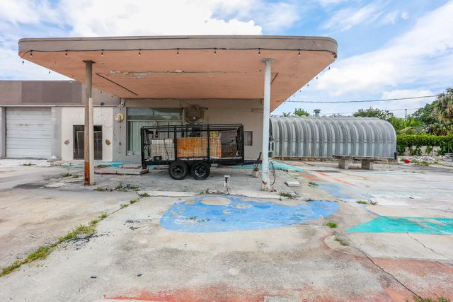 3 of 12 - 1620 S Dixie Highway, Pompano Beach, FL
