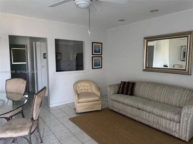 3 of 5 - 801 Atlantic Shores Boulevard #207, Hallandale Beach, FL