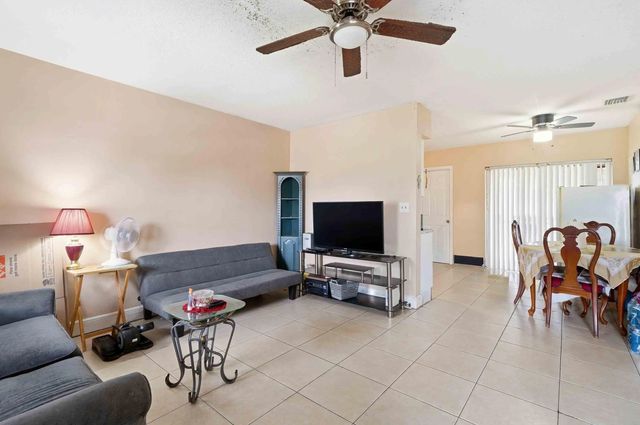 4 of 15 - 6871 Sw 16th Court, North Lauderdale, FL